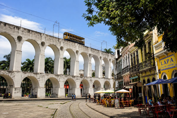 Lapa sem Medo: Roteiro de uma Noite para Fazer Novas Amizades no Rio de Janeiro